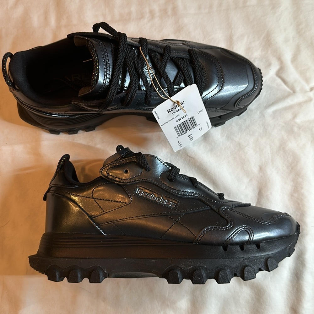 New Reebok leather black chrome kicks